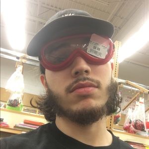 Meet your Posher, Jonathan